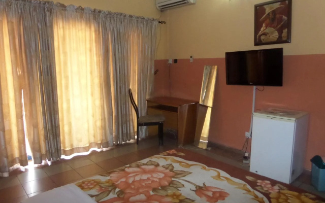 Febson Hotel