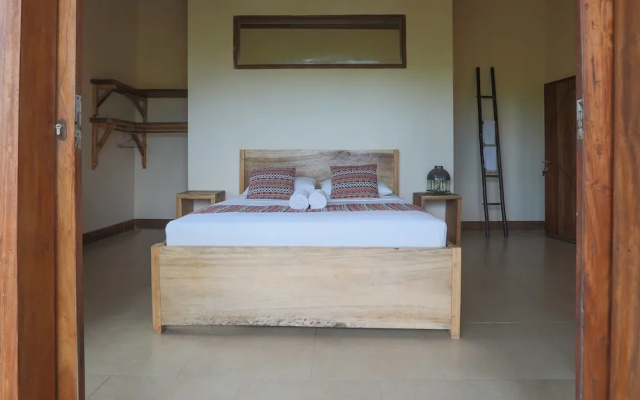 Owa Lodge