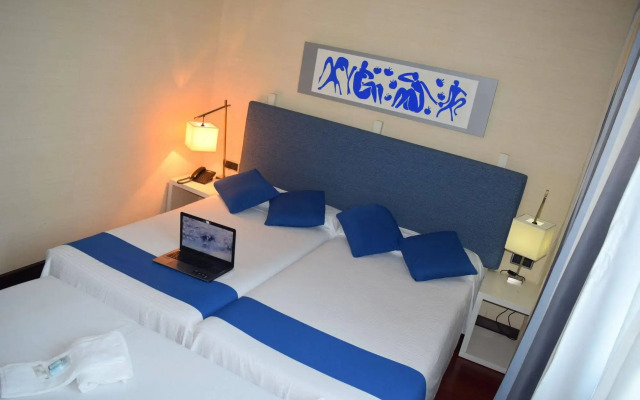 Hotel Puerta de Alcalá
