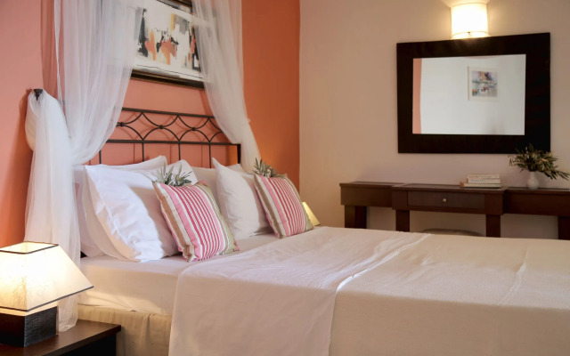 Yalis Hotel