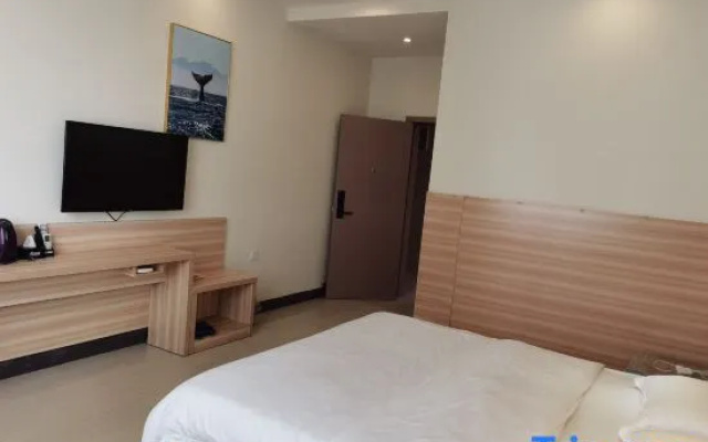 Xinxin Business Hotel (Qinzhougang Plaza Branch)