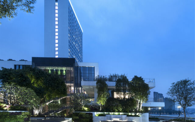 White Swan Hotel Гуанчжоу вид на фасад