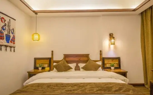 Golden Lotus Hostel