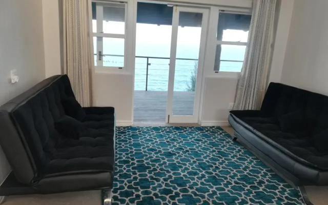 Seaside Retreat- Main House