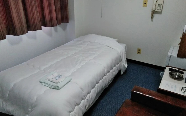 Business Hotel Takanoya