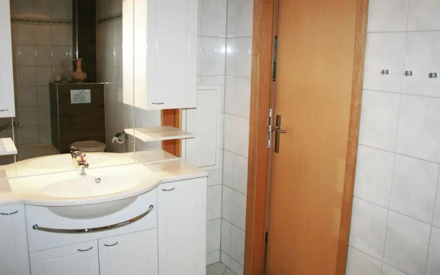 Quaint Holiday Home in Robertsdorf near Beach