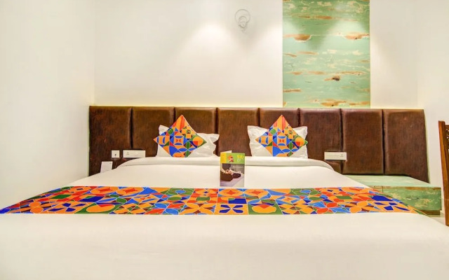 Fabhotel Yellow