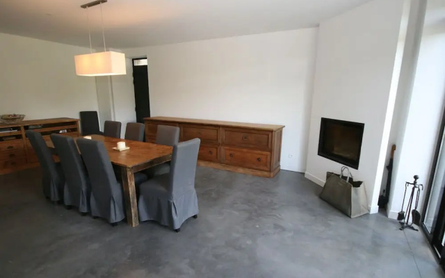 Luxurious Villa in Pont-Aven with Private Pool