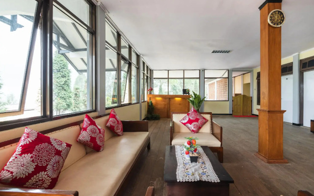 OYO 1852 Intan Bromo Homestay