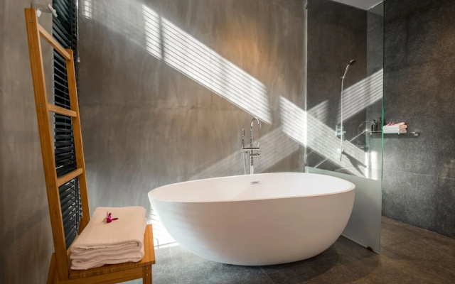 Luxury 4 bedroom villa Kamala - Rose