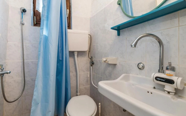 Stunning Home in Potocnica With Wifi and 1 Bedrooms