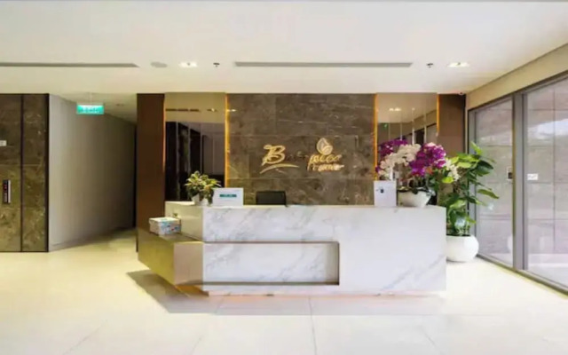 Nova Saigon Airport Botanica Premier Apt