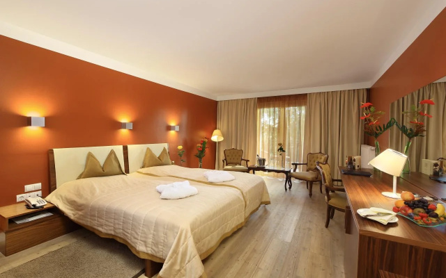 Hotel Schloss Weikersdorf