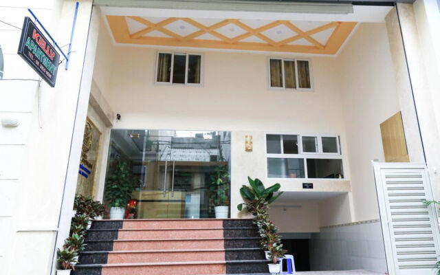 Апартаменты Kelly Serviced Apartment - District 1 вид на фасад