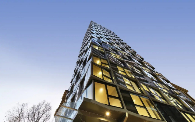 A Modern 2Br Apt Near Crown & Southern Cross