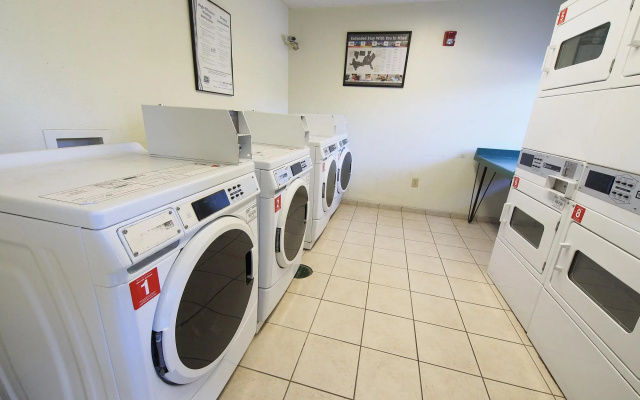 InTown Suites Extended Stay Chesapeake VA – I-64/Crossway Blvd