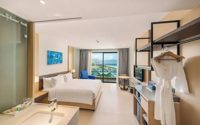 Arena Cam Ranh Beachfront Condotel