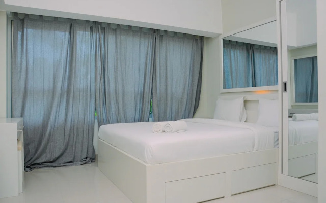 Studio Apartment with Garden View at The Springlake View Summarecon