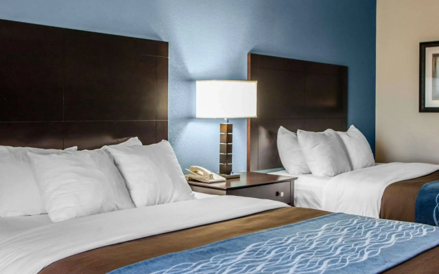 Comfort Inn Lees Summit @ Hwy 50 & Hwy 291