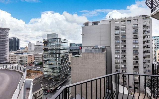 Cloud Inn Studio in Emily Place