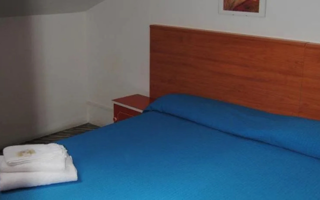 Hotel Trevi