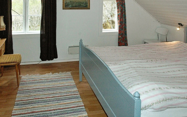 8 Person Holiday Home in Stadlandet