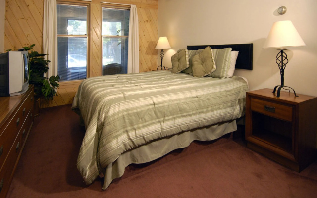 Wrens Nest Village Inn