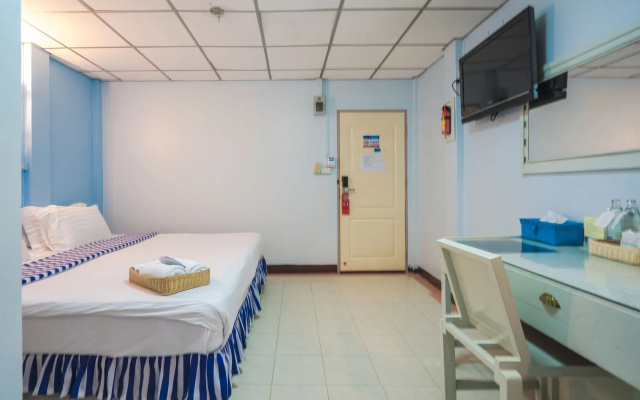 Bed by Boat Hotel & Apartment