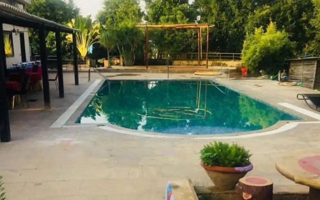 The Awesome Farms & Resorts