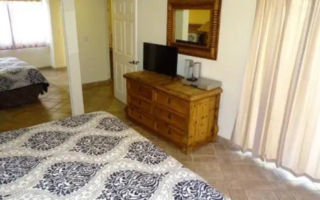 Delphin 303A - 2 Br Condo