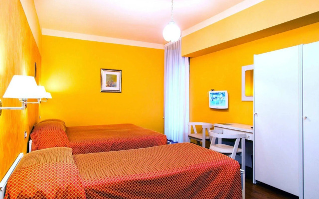 Hotel Diana