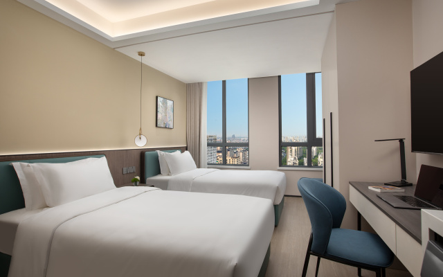Holiday Inn Exp Wujiaochang