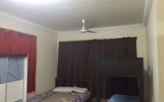 Dorm Melati Pak Abu - Hostel