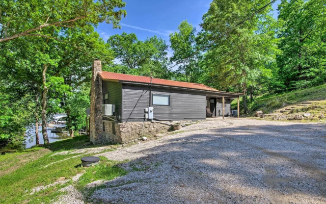 Waterfront Escape: Ozarks Home + Guest House!