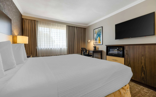 Best Western Los Angeles Worldport Hotel