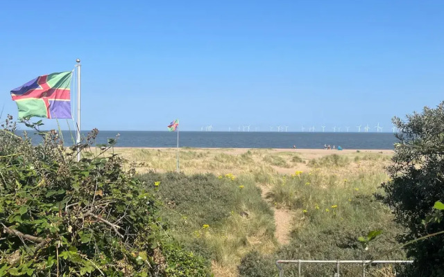 Seaside Haven Retreat - 2 Bedroom Apartment