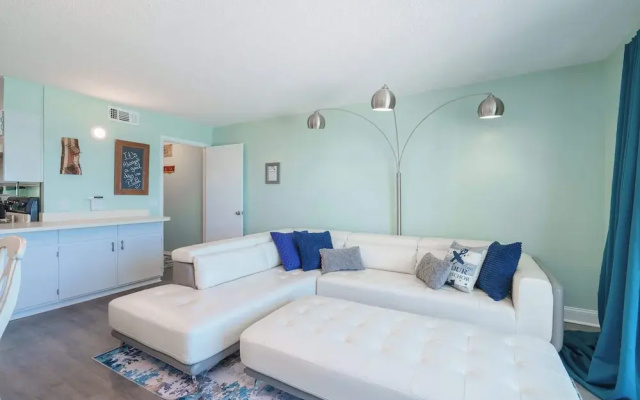 Turtle Love Resort Amenities & Ocean Views!