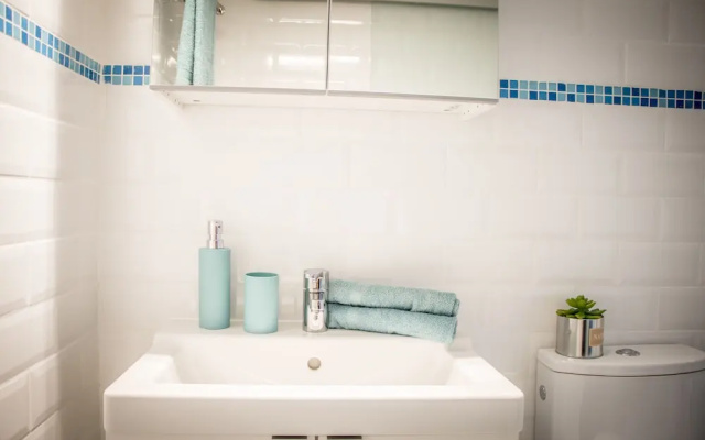 Suite Blue Downtown Stay at Broadway