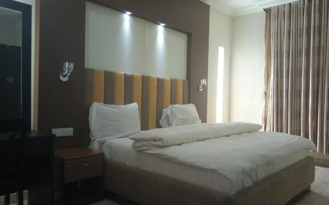 Margaretta Classic Suites and Hotel
