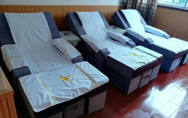 Chengdu Pinyi Minsheng Holiday Hotel