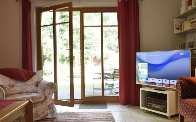 Cozy Holiday Home in Dierhagen Strand with Garden