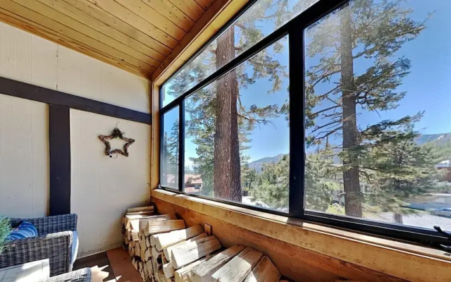 Summer FUN! Outdoor Pool, 3 Spas, Stargazing, Hiking, Bonfires! by RedAwning