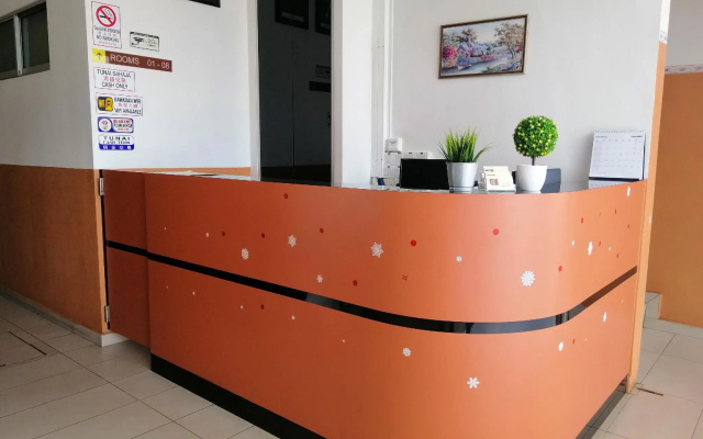 OYO 89985 Js Hotel