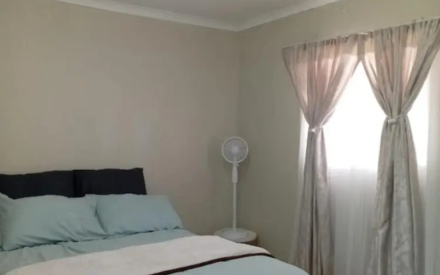 Zone 4 Motel and spa