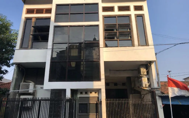 OYO 4006 Gajah Mada Trim Syariah