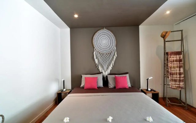Meno Suites
