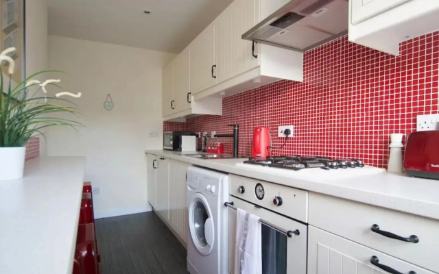 Perfect Location - Stylish 2bd Rose St Apartment