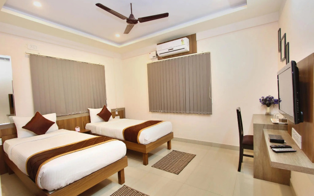 Collection O 2235 Oh My Rooms Indranagar