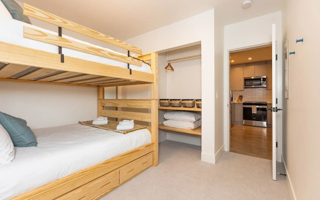 Tally Ho By Revelstoke Vacations
