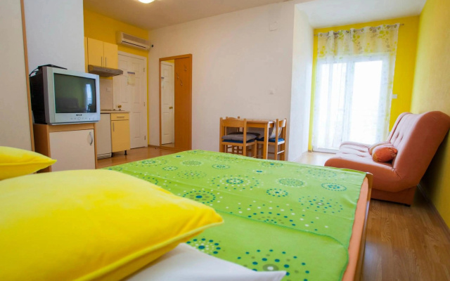 Apartments Makarska